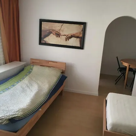 Monteurezimmer * Aψβούργη
