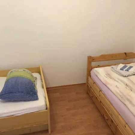 Monteurezimmer Διαμέρισμα